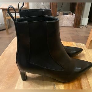 New Torgeis Artemis booties